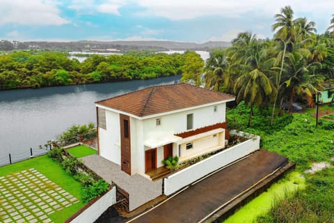 Monsoon Manor Villa Villa in Candolim