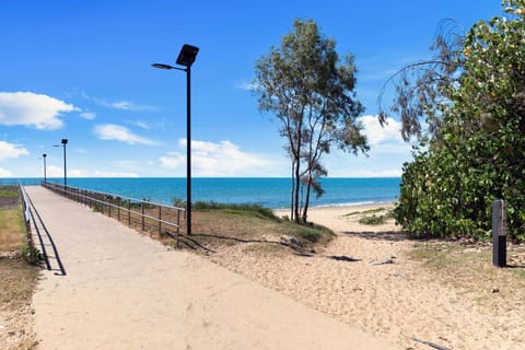 Seaside Unit in Urangan Apartment in Hervey Bay