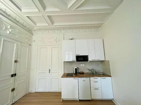 Ravissant studio lumineux style haussmannien - 20MB Apartment in Chatou