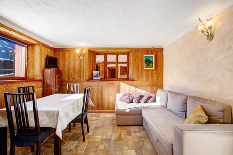 Appartamento Grivola Cogne Apartment in Cogne