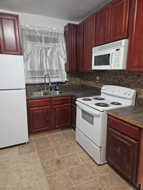 Cozy Zone Apartamento in Williamsbridge