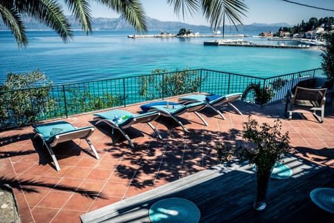 Property building, Activities, Balcony/Terrace, On site, City view, Sea view
