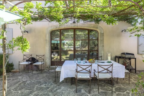 Day, Garden, Dining area