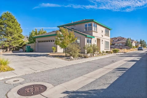 Beautiful Sunsets at 3BR Villa in Reno House in Reno