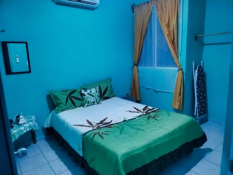 Bed, Photo of the whole room, Bedroom, air conditioner