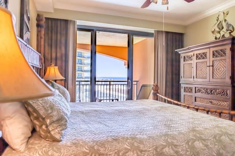 The Emerald Grande Apartment hotel in Okaloosa Island