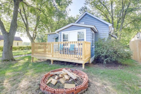 about 2 Mi to Lake Michigan Home with Furnished Deck! House in Michigan City