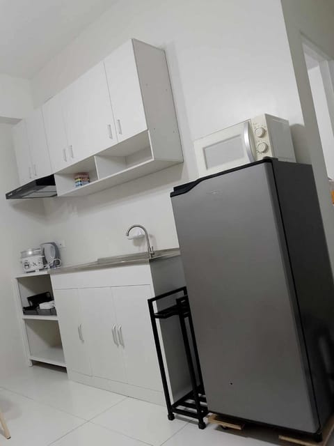 GoodFaith House Rental - Deca Sentrio Condo Apartment in Naga