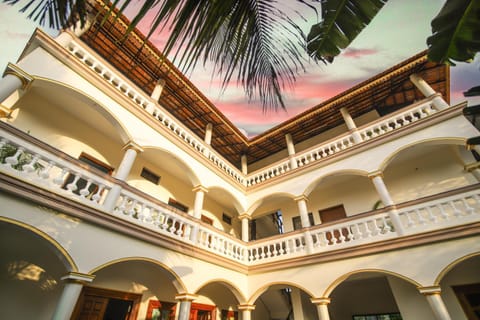 Property building, View (from property/room), Balcony/Terrace