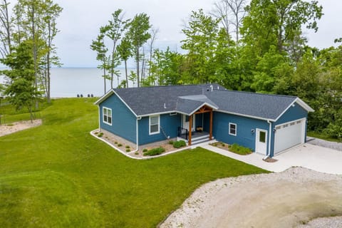 Property building, Natural landscape, Lake view