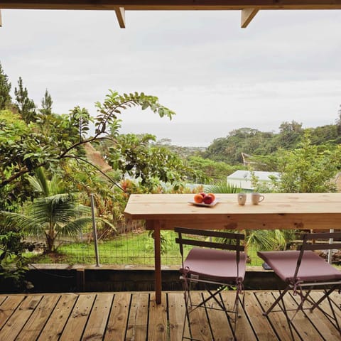 Patio, Dining area