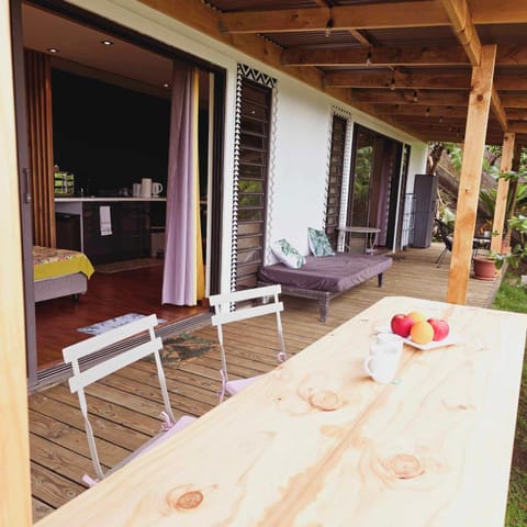 Patio, Dining area