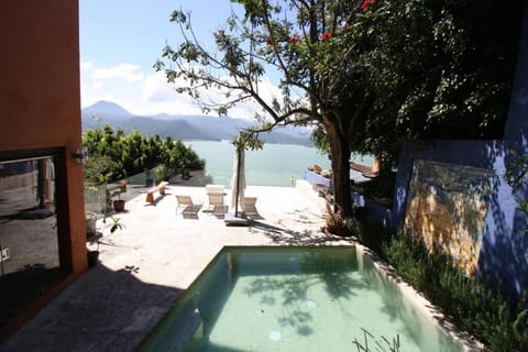 Patio, Day, Lake view, Mountain view, Swimming pool, sunbed