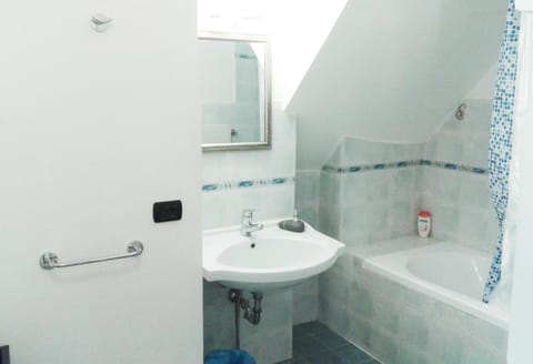 Shower, Bathroom, Bath