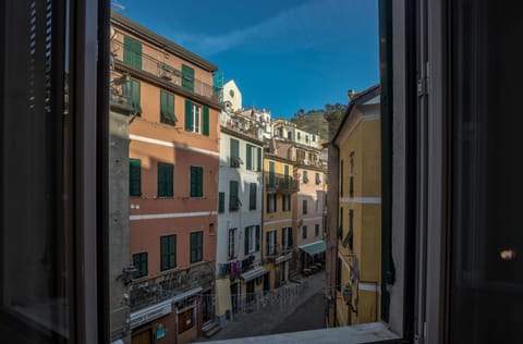 City view, Street view