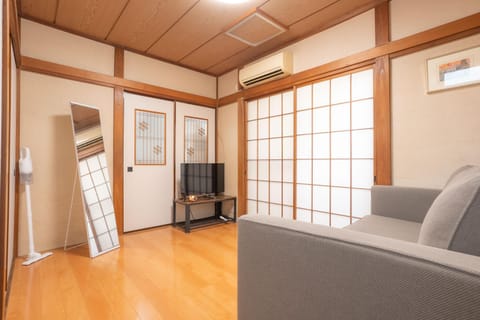 Kamitagata house in Nakano-ku Apartment in Shinjuku