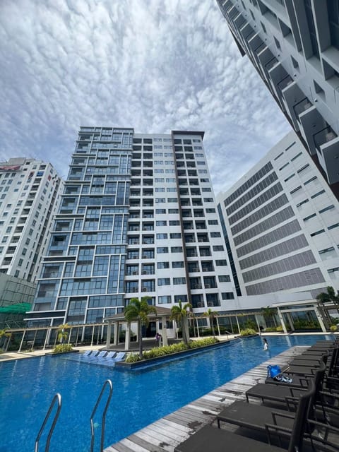 Property building, Pool view, Swimming pool