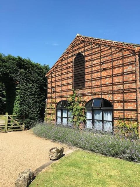 Stilstead Lodge House in Tonbridge and Malling District