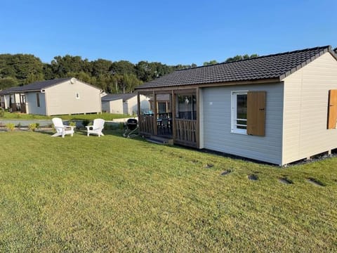 Chalet Finistère-Sud avec piscine chauffée Chalet in Pont-l'Abbé