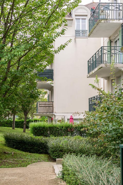 Inner courtyard view