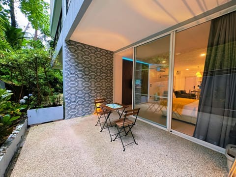 Balcony/Terrace, Garden view