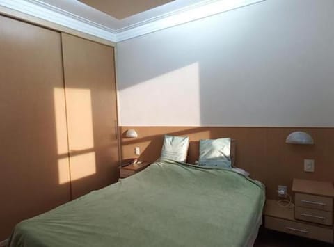 Apartamento privado com cozinha, banheiro e lavanderia completa Apartment in Londrina