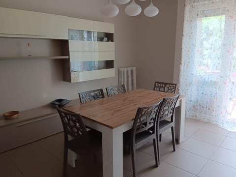 Kitchen or kitchenette, Dining area, Communal kitchen, dishwasher, kitchen