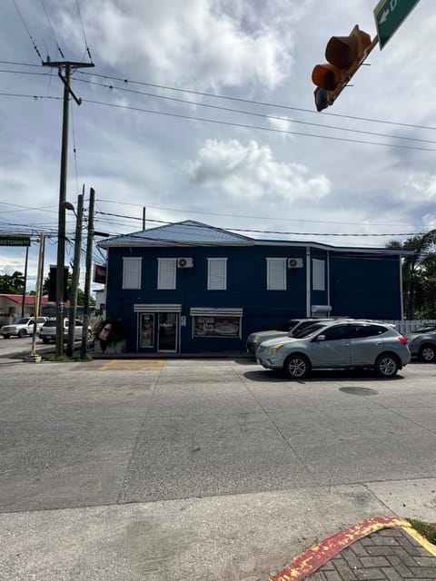 Property building, Day, Neighbourhood, Street view, Location