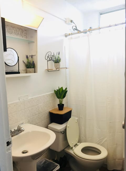 Cozy Space for 6 private bathroom at San Juan PR Metro Area Vacation rental in San Juan