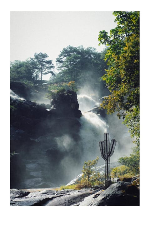 Nearby landmark, Day, Natural landscape, Lake view, Mountain view, River view