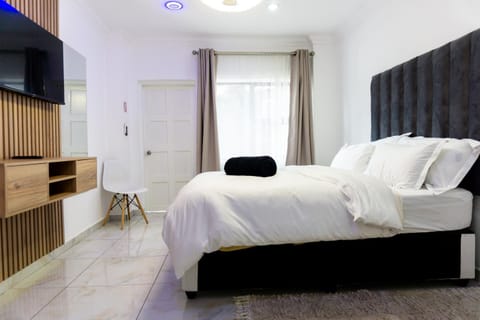 ADAIA GUEST House Bed and Breakfast in Sandton