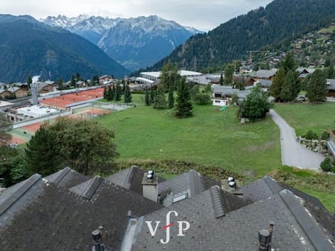 Appartement style chalet - vue sur les montagnes Apartment in Riddes