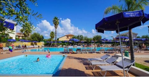 Day, People, Pool view, Swimming pool, group of guests, sunbed