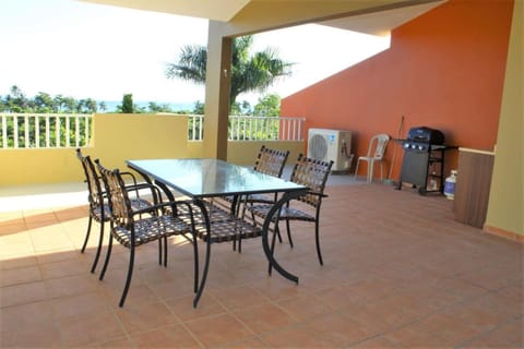 Townhome withRooftop Terrace at Landing View 303 House in Rincón