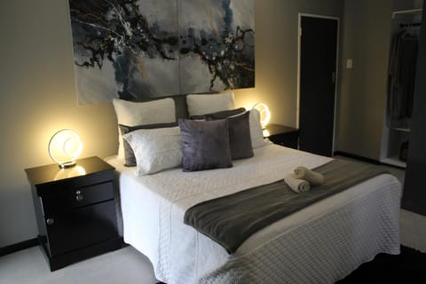 Black nature bed and breakfast and spa Bed and Breakfast in Pretoria