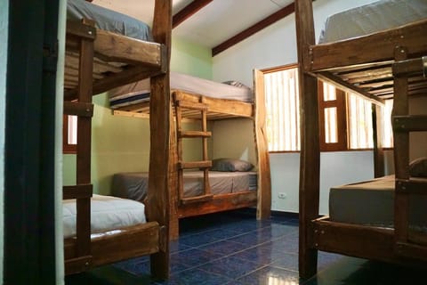 Bedroom, bunk bed, air conditioner