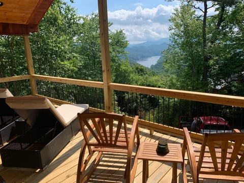 A Treehouse View Over Lake House in Fontana Lake