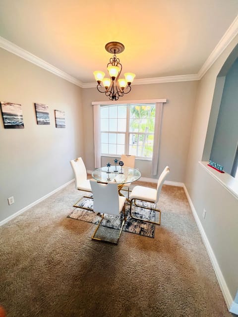 Living room, Dining area