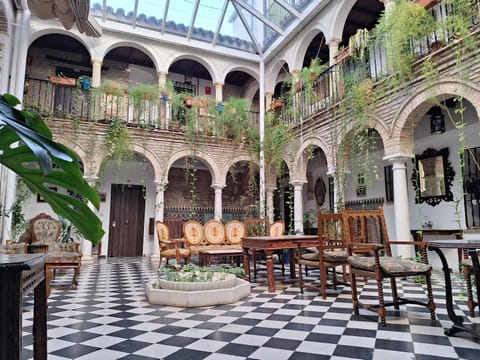 Hostal Palacio del Corregidor Bed and Breakfast in Cordoba