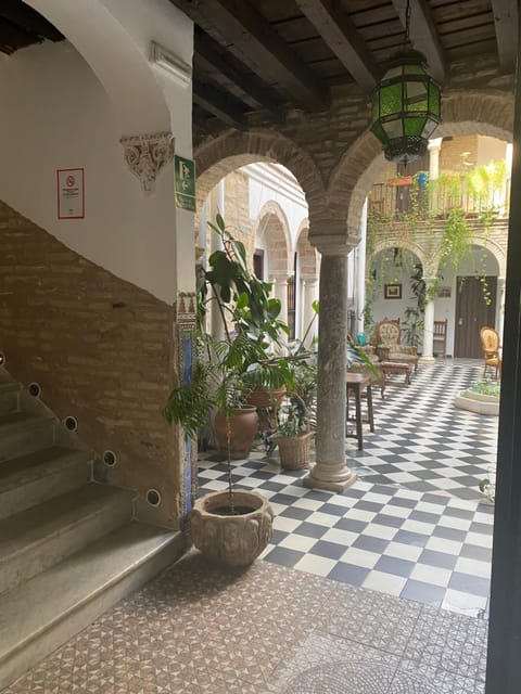 Hostal Palacio del Corregidor Bed and Breakfast in Cordoba