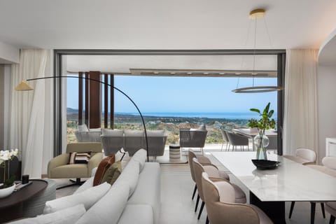 Natural landscape, View (from property/room), Balcony/Terrace, Seating area, Dining area, Sea view