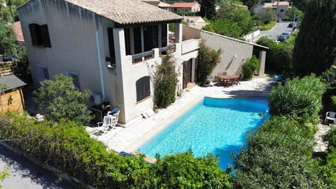 Spring, Day, Garden, Garden view, Pool view, Swimming pool, sunbed