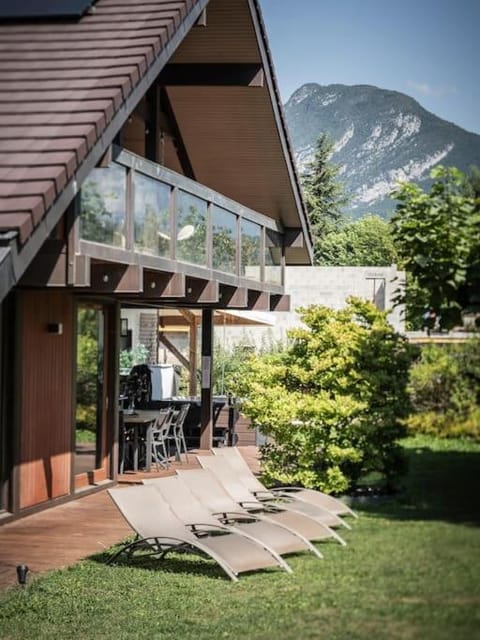 Venez Chez Vous Le Clos des Belhiardes Villa in Talloires