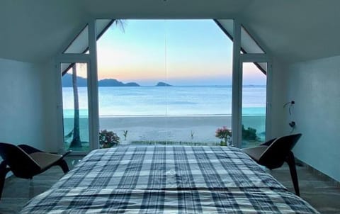 Bed, Natural landscape, View (from property/room), Photo of the whole room, Beach, Bedroom, Sea view