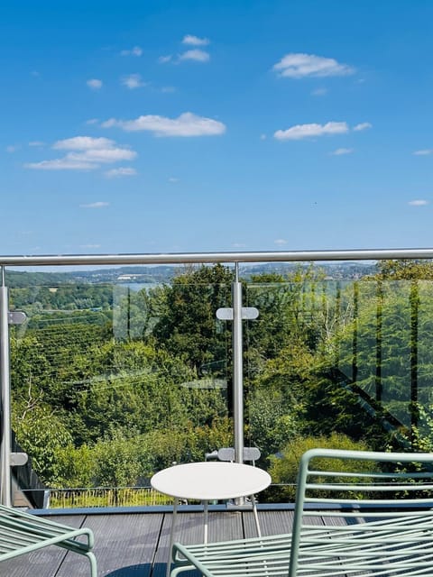 Natural landscape, Balcony/Terrace, Lake view