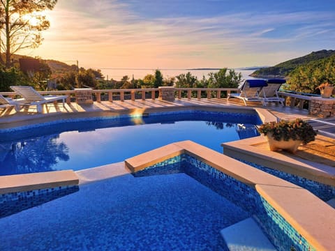 Natural landscape, Mountain view, Pool view, Sea view, Swimming pool, Sunset, sunbed