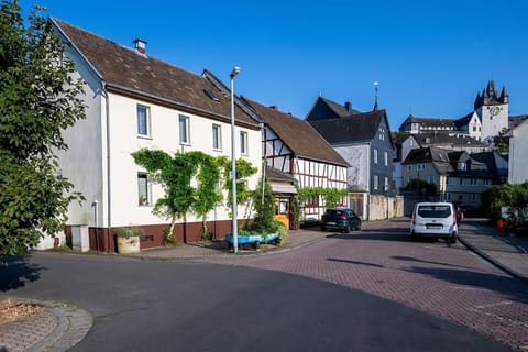 Property building, Day, Neighbourhood, Street view, Location