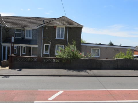 Four seasons Guest House Chambre d’hôte in Burry Port