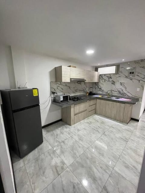 Cómodo Apartamento cerca del Aeropuerto Apartment in Cuenca