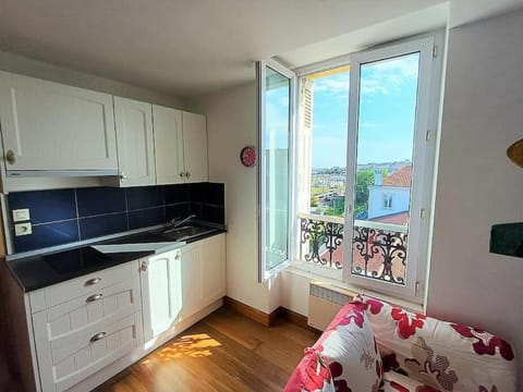 Bonito estudio reformado 1 dormitorio 3 personas Apartment in Hendaye